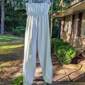 Sleeveless linen jumpsuit